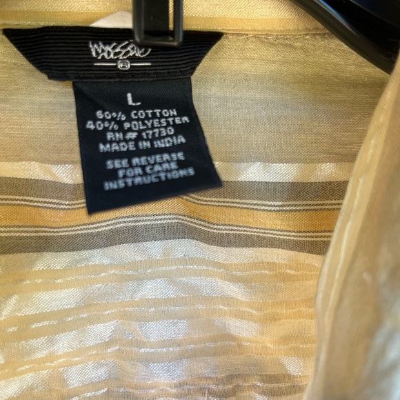 Mossimo Women’s L/S Button Down Shirt - Picture 2 of 8